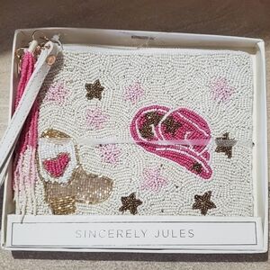 SINCERELY JULES NWT WRISTLET. BEADED. WESTERN COWBOY STAR. CREAM PINK GOLD